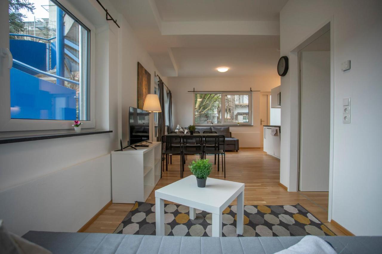 Appartement Lovely Center In *